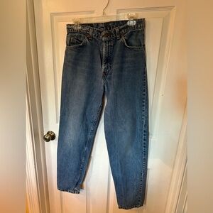 Vintage Levi’s. 39” waist to hem. 29” inseam, 31” waist.